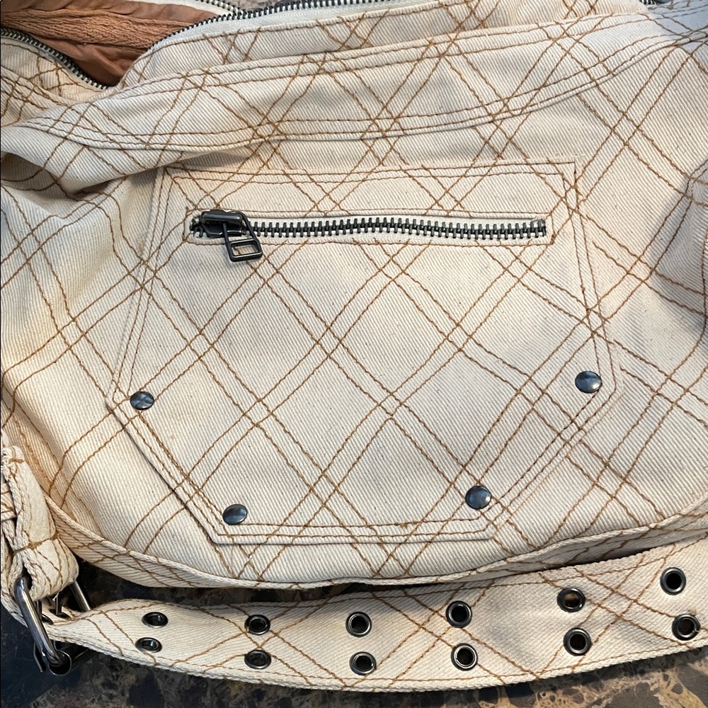 Plaid Beige Shoulder Bag - Picture 4 of 9